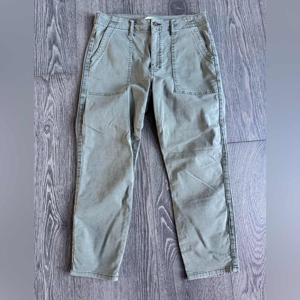 Pistola Mara Straight Leg Cropped Pant in Olive Green Size 29